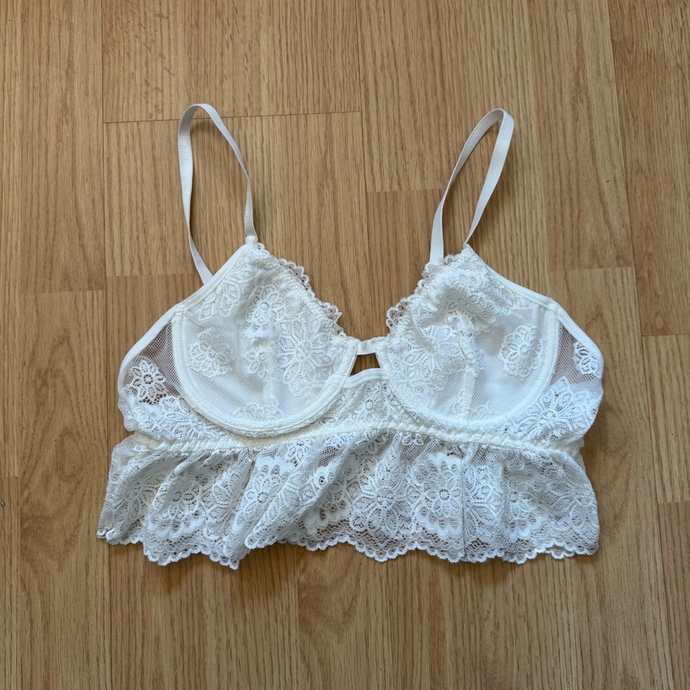 White lace bralette